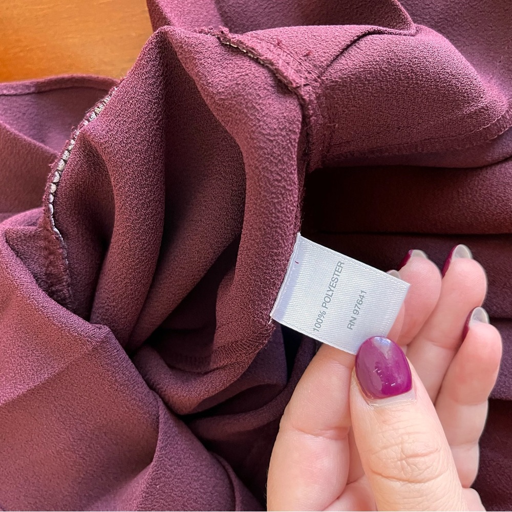 J Jill Tunic Pinot Wine Scoop Neck Crepe Sz L Pleated Hem Top Blouse NWT Holiday - Picture 9 of 9